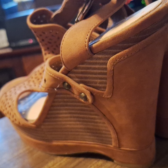 Women's GIANNI BINI WEDGE OPEN TOE SHOES 5" HIGH - Picture 6 of 6